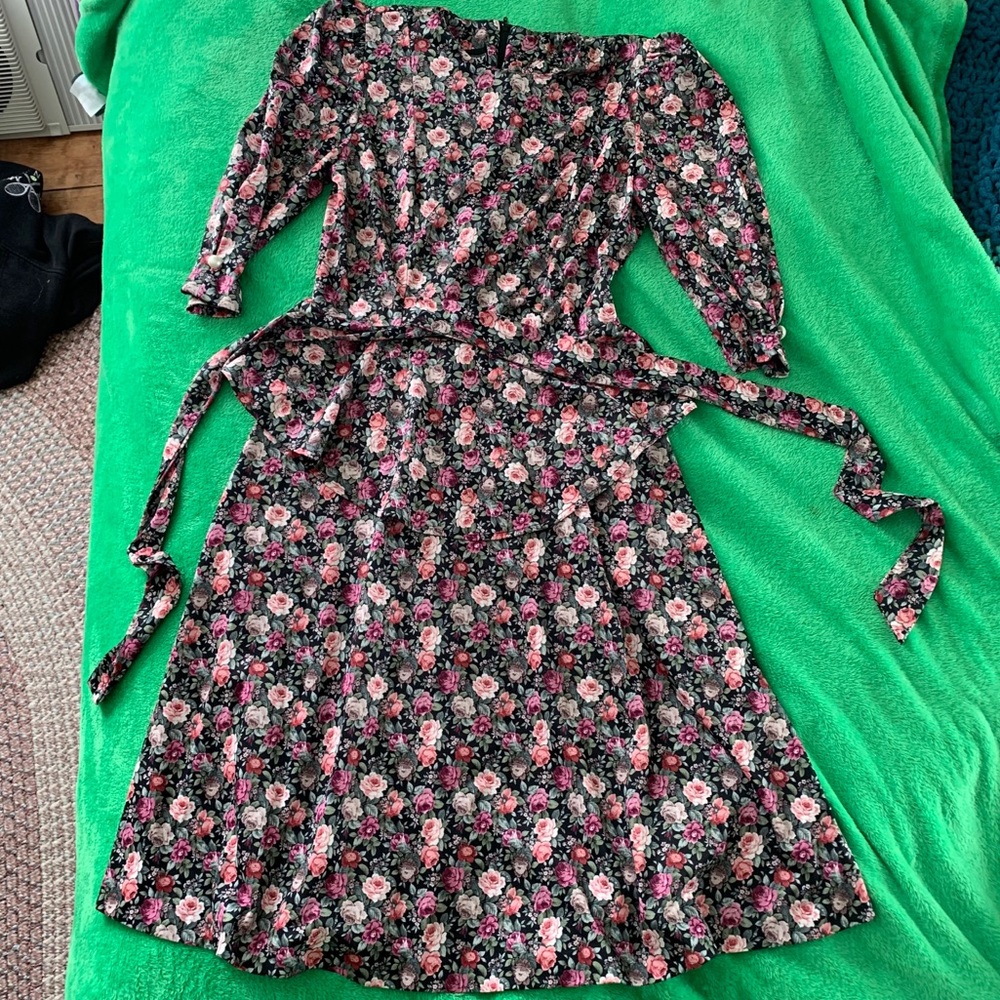 Vintage Peplum Shoulder Pad Dress